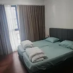 Mango\'S Home