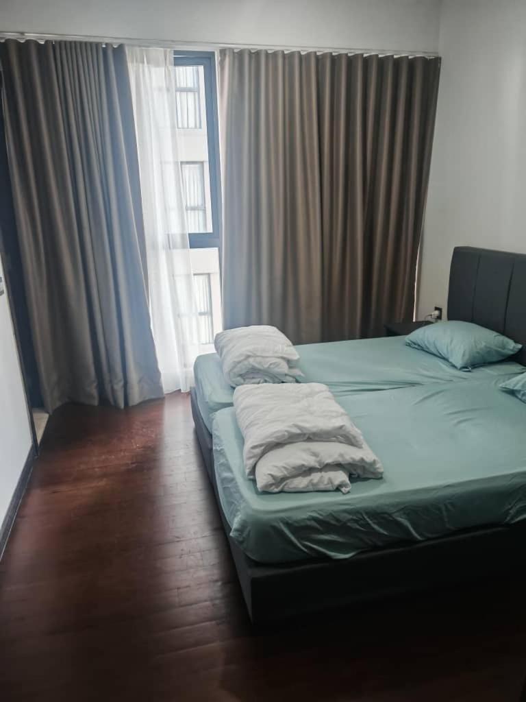 Mango's Apartment